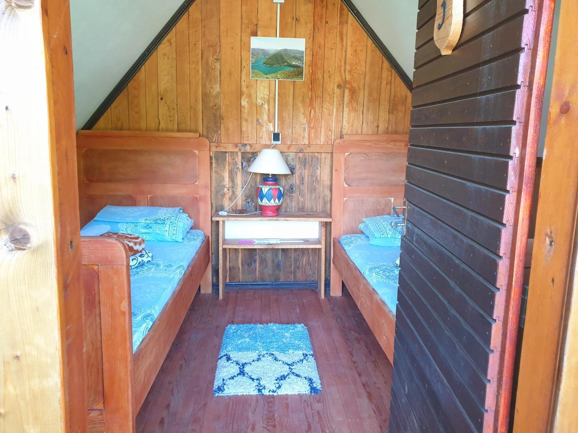 Отель Kamp Vrbnica Плужине Номер фото