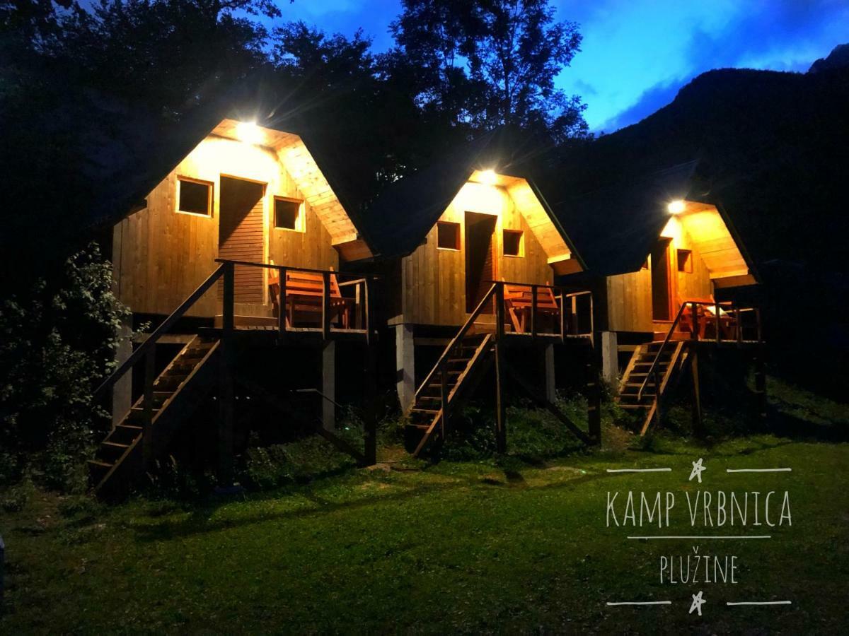 Отель Kamp Vrbnica Плужине Экстерьер фото